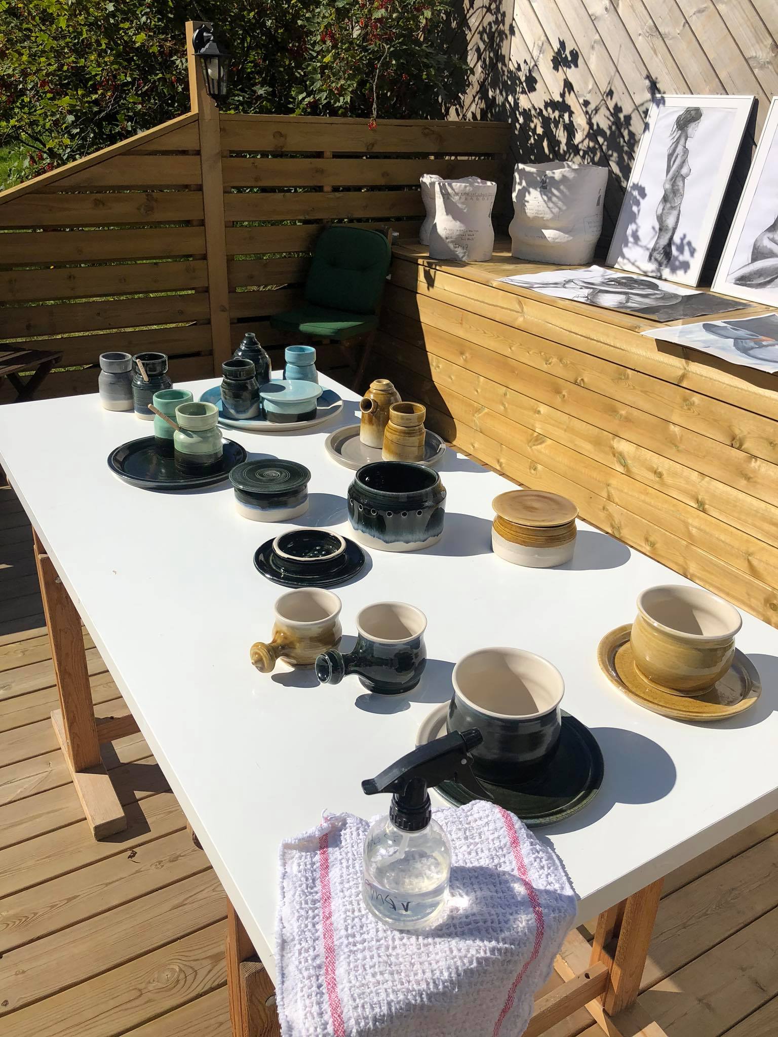 Sýning á sólpallinum